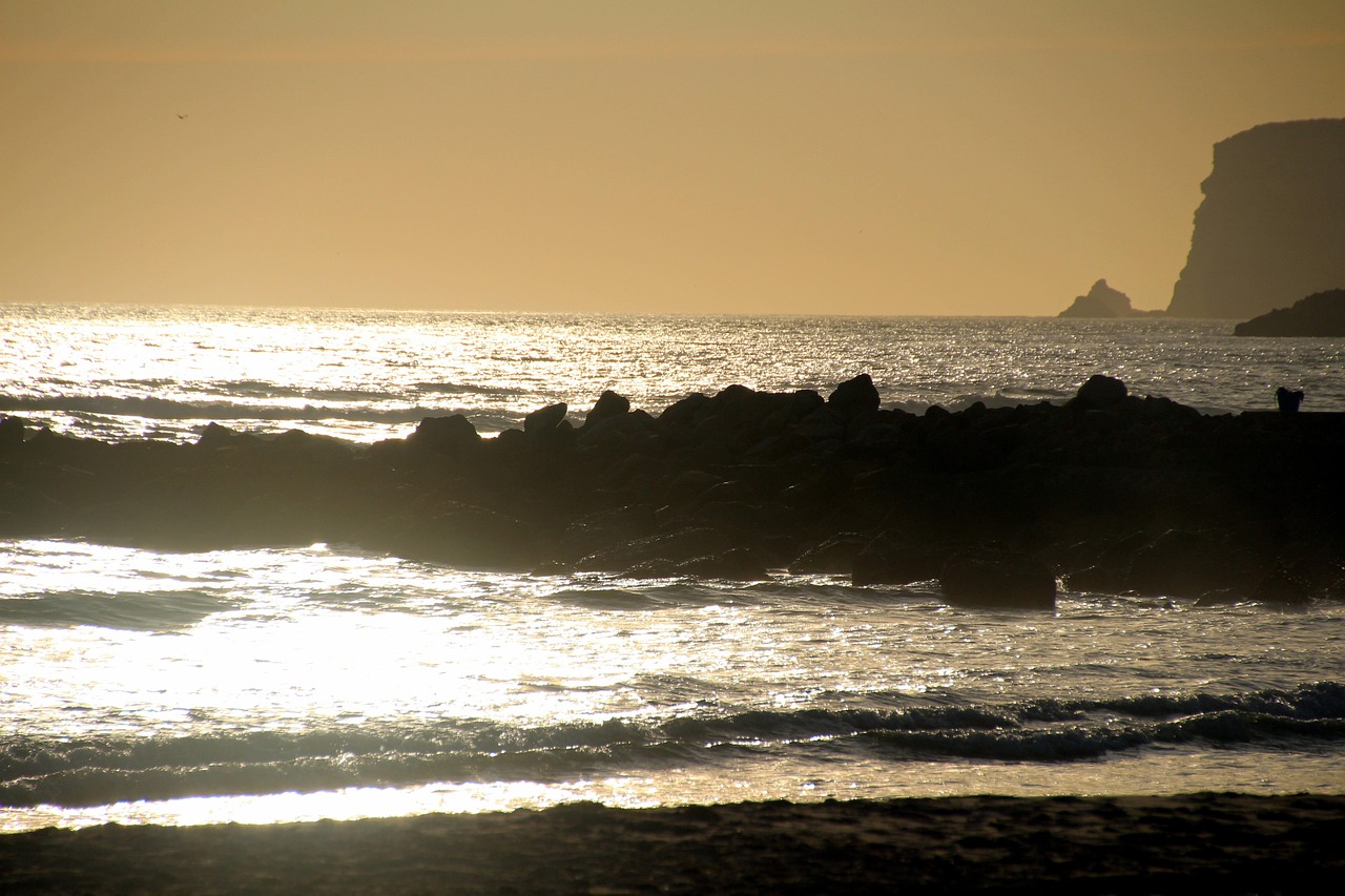 beach, rocks in the sea, sea, sun, light, vacations, water, coast, sunset, nature, evening atmosphere, romantic, quiet, yoga, meditation, relaxation, mood, atmospheric, lighting mood, the atmosphere, coaching, wellness, inspiration, now and here, energy, mindset